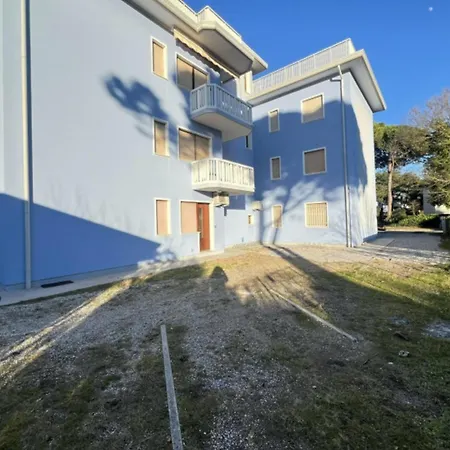 Luminous Near Lido Dei Pini - Beahost Apartament