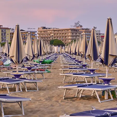 Luminous Near Lido Dei Pini - Beahost Apartment Bibione